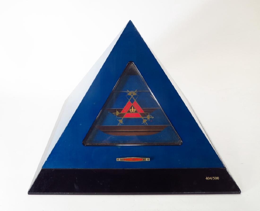 Humidor Pyramid Monte Cristo Limited Edition (1 of 6)