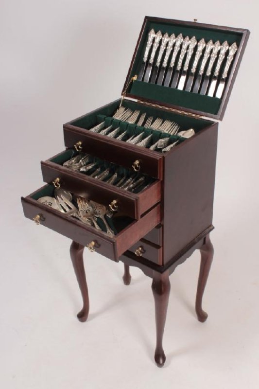 Towle "El Grandee" Sterling Service for 12 (1 of 7)