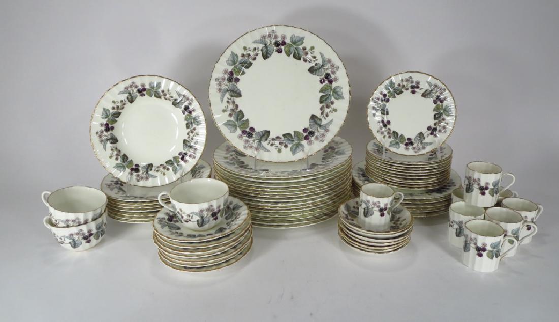 Royal Worcester "Lavinis" Partial Dinner Service (1 of 4)