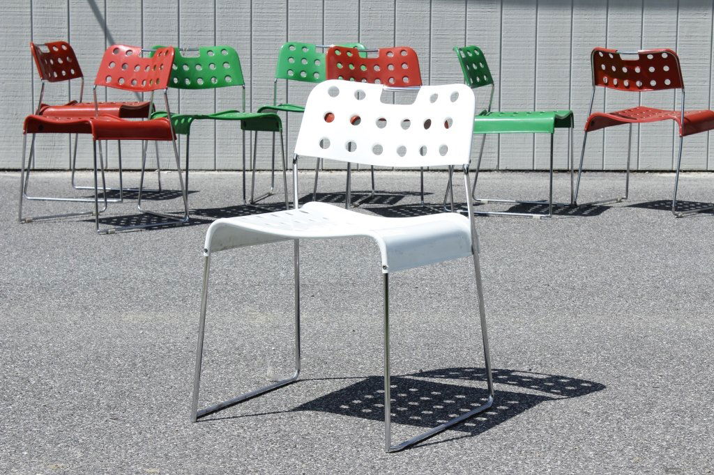 Eight ICF Italian Metal Stacking Chairs, c. 1972 (1 of 8)