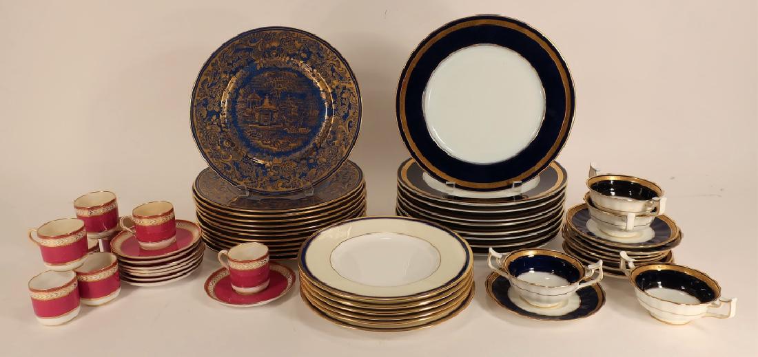 12 Cobalt and gilt Wedgwood plates, etc. (1 of 6)