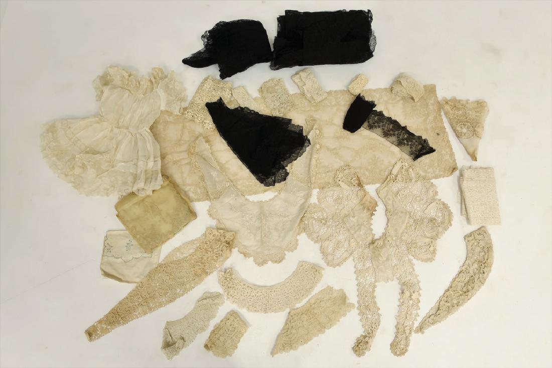 Antique Handmade Lace Shawls, Collars (1 of 11)
