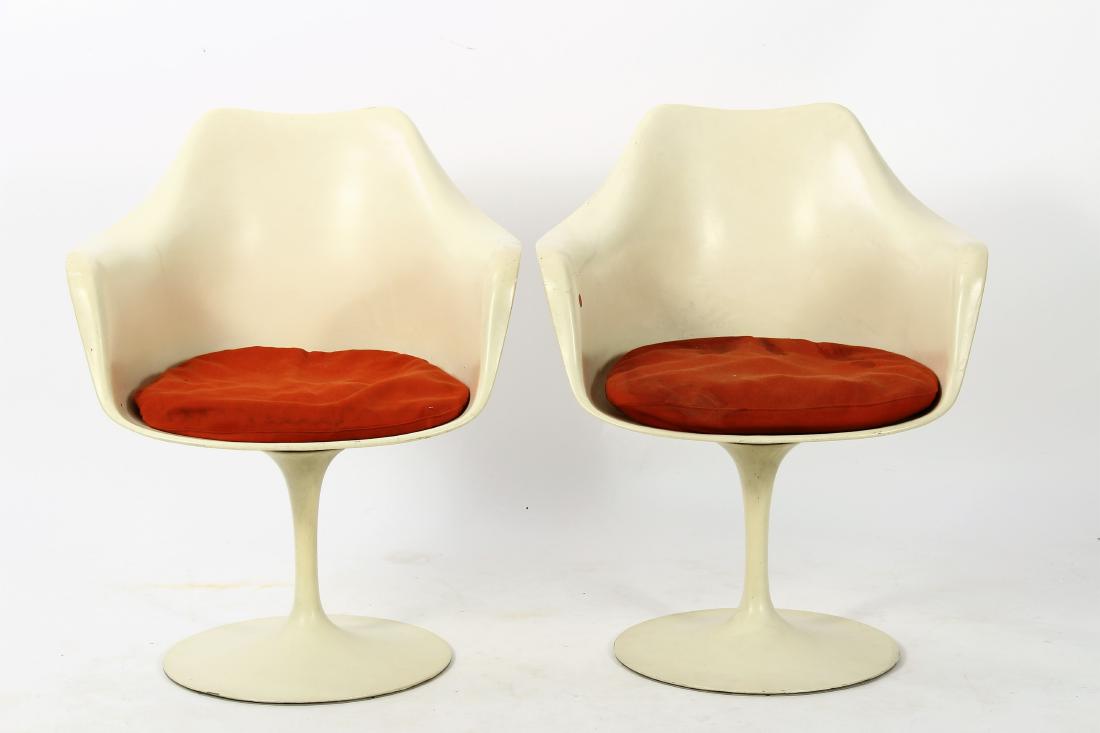 Pair of Saarinan Style Tulip Armchairs (1 of 8)
