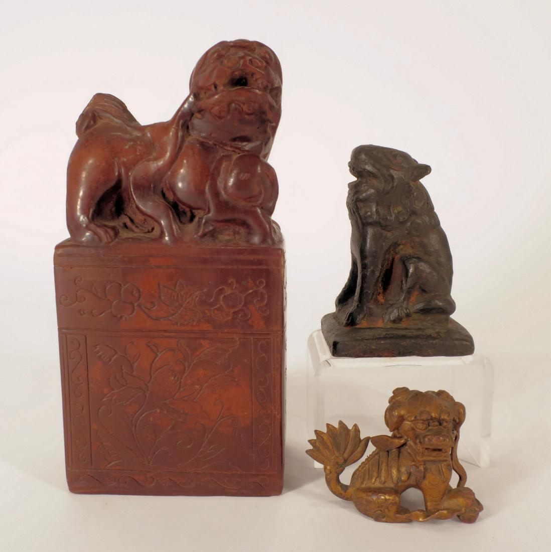 3 Pcs. Chinese: 2 Seals and a Small Foo (1 of 5)