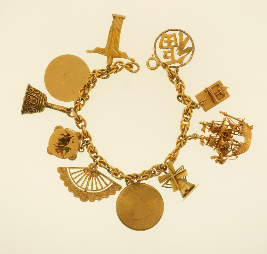 18k Gold Charm Bracelet with 10 Charms (1 of 7)