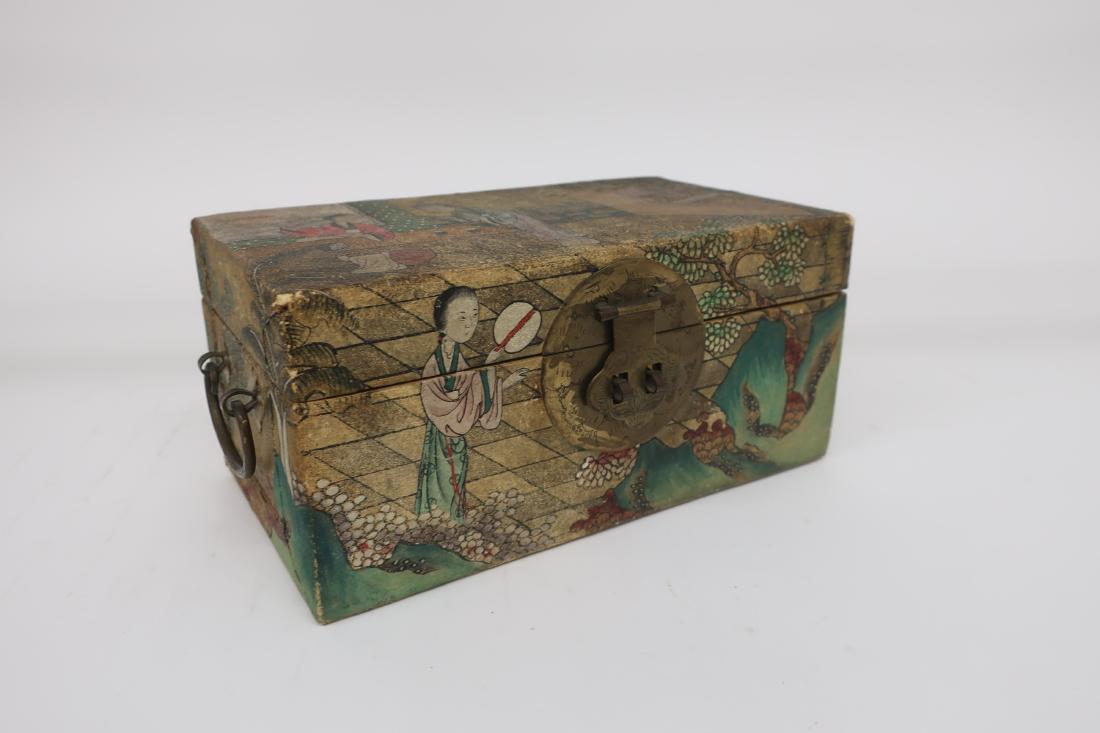 Small Hand Painted Chinese Lidded Box (1 of 2)