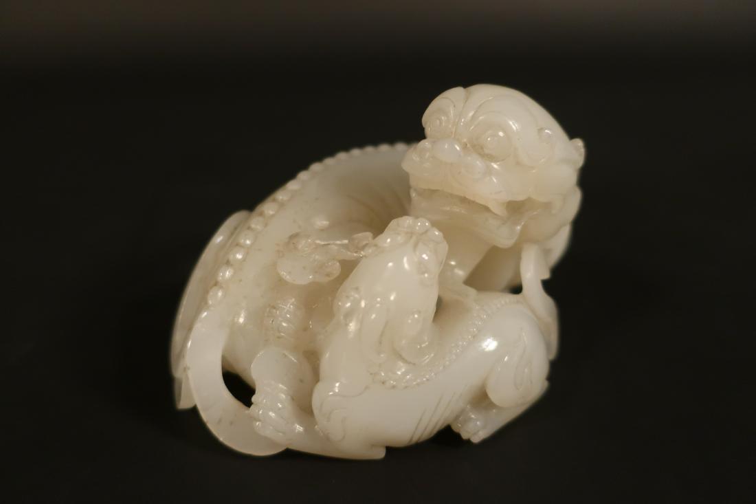 Chinese White/Grey Jade Kylin & Young (1 of 6)