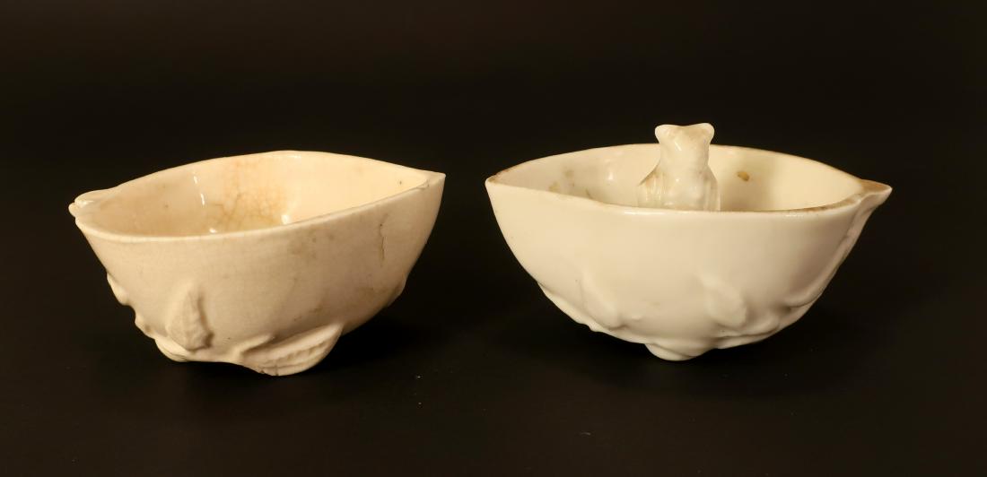 2 Chinese Blanc-de-Chine Water Droppers (1 of 5)