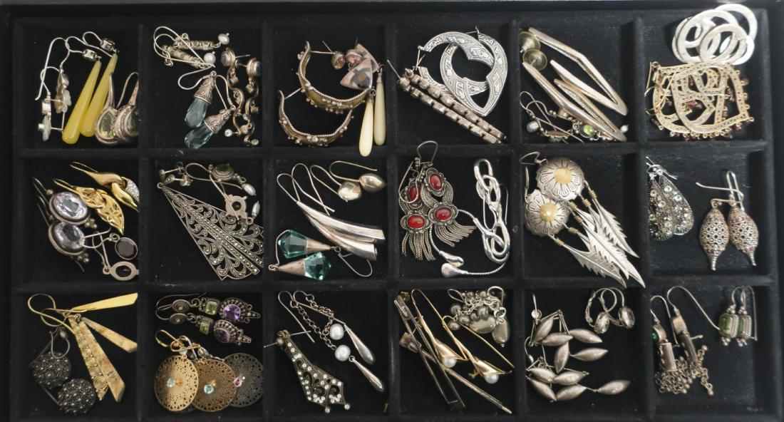 Large Lot of Vintage Sterling Silver Earrings (1 of 4)