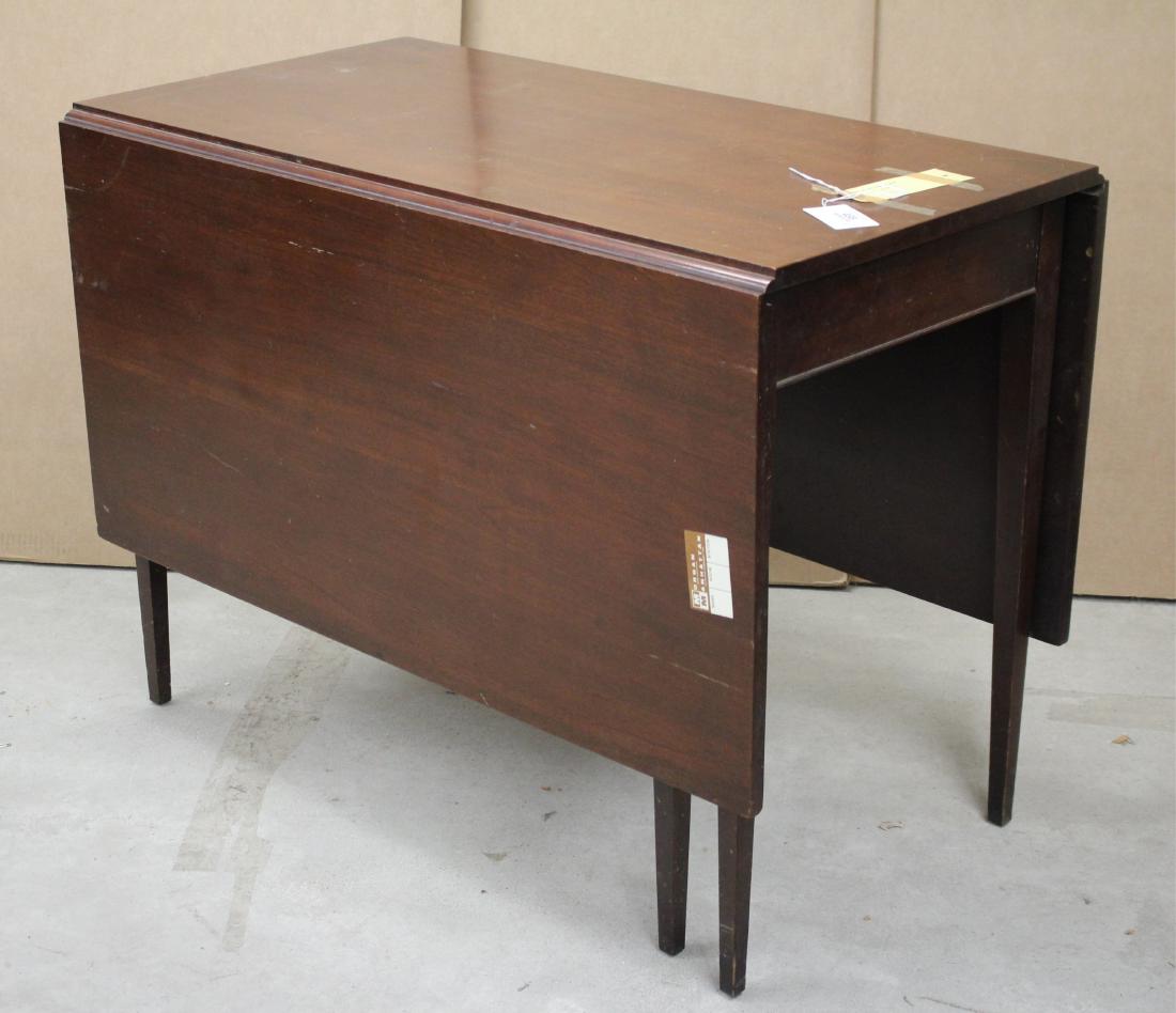 Large Mahogany Drop Leaf Table: 29 h by 40 w by 60 l ROCO7468 WT