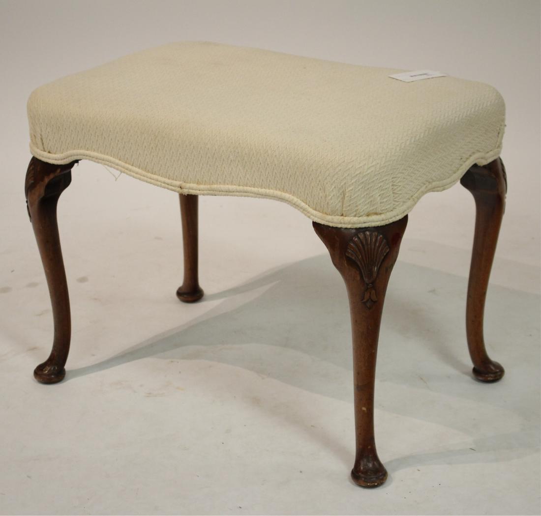 Georgian Mahogany Carved and Upholstered Bench: Georgian Mahogany Carved and Upholstered Bench, cabriole leg with carved fan and bellflower, pad feet 17 1/2 x 24 x 17 (ESYK8530)(MM)