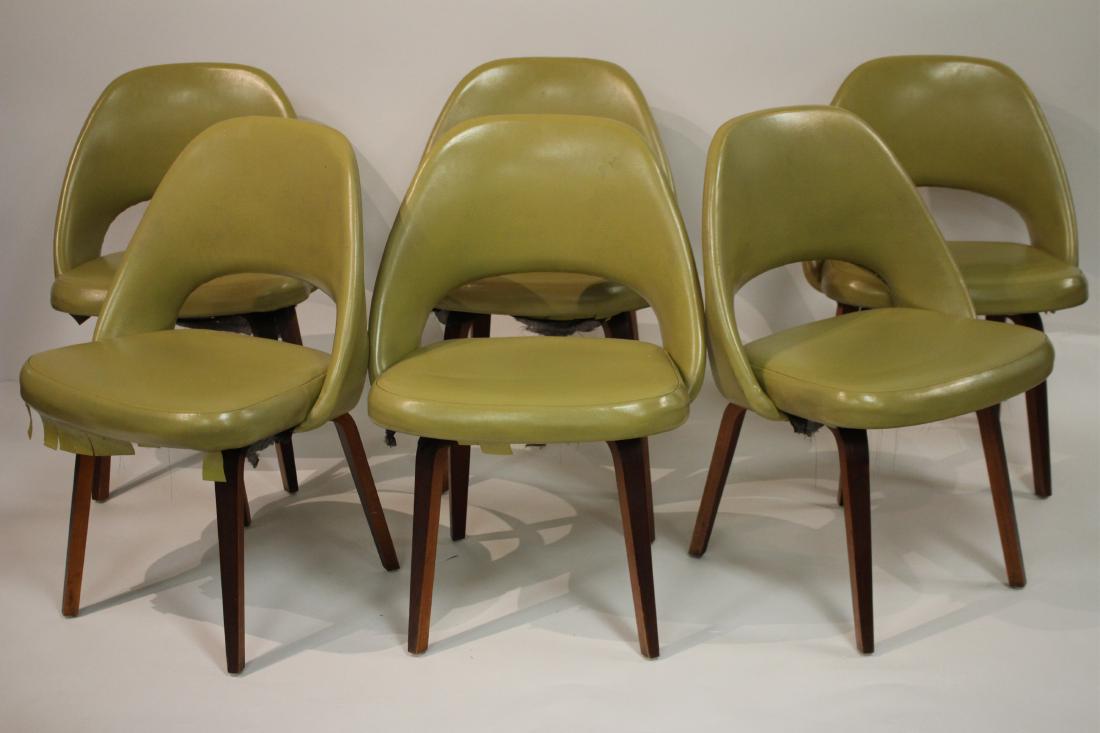 Eero Saarinen for Knoll, 6 Model 71 Chairs: Walnut legs, original label 31 H x 22 W x 19 D (QSONN8487/6)(WT)