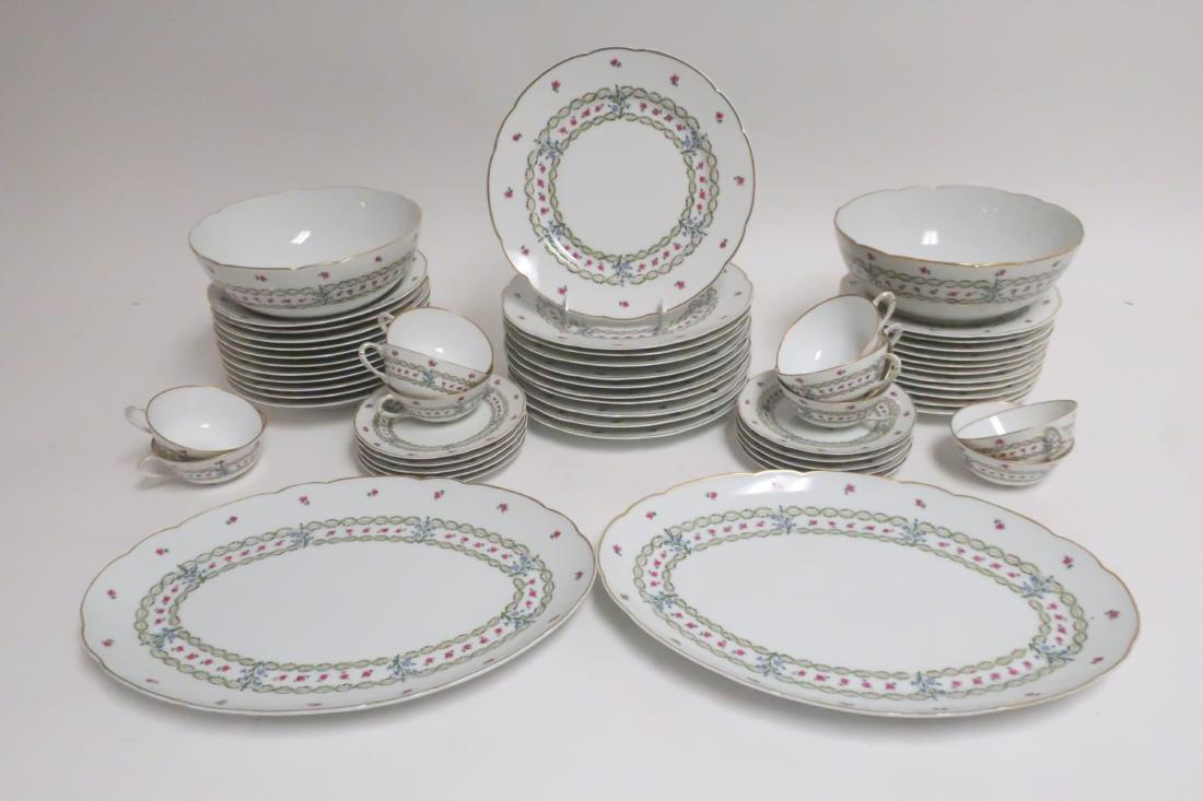 58 Pieces of L. Bernardaud Limoges - Ronan: 58 Pcs. of Limoges France Porcelain "Ronan" , L. Bernardaud & Co., includes 11 teacups, 11 dinner plates, 11 soup Bowls, 2 large serving bowls, 2 oval platters, 11 salad plates, 10 bread plates Plates