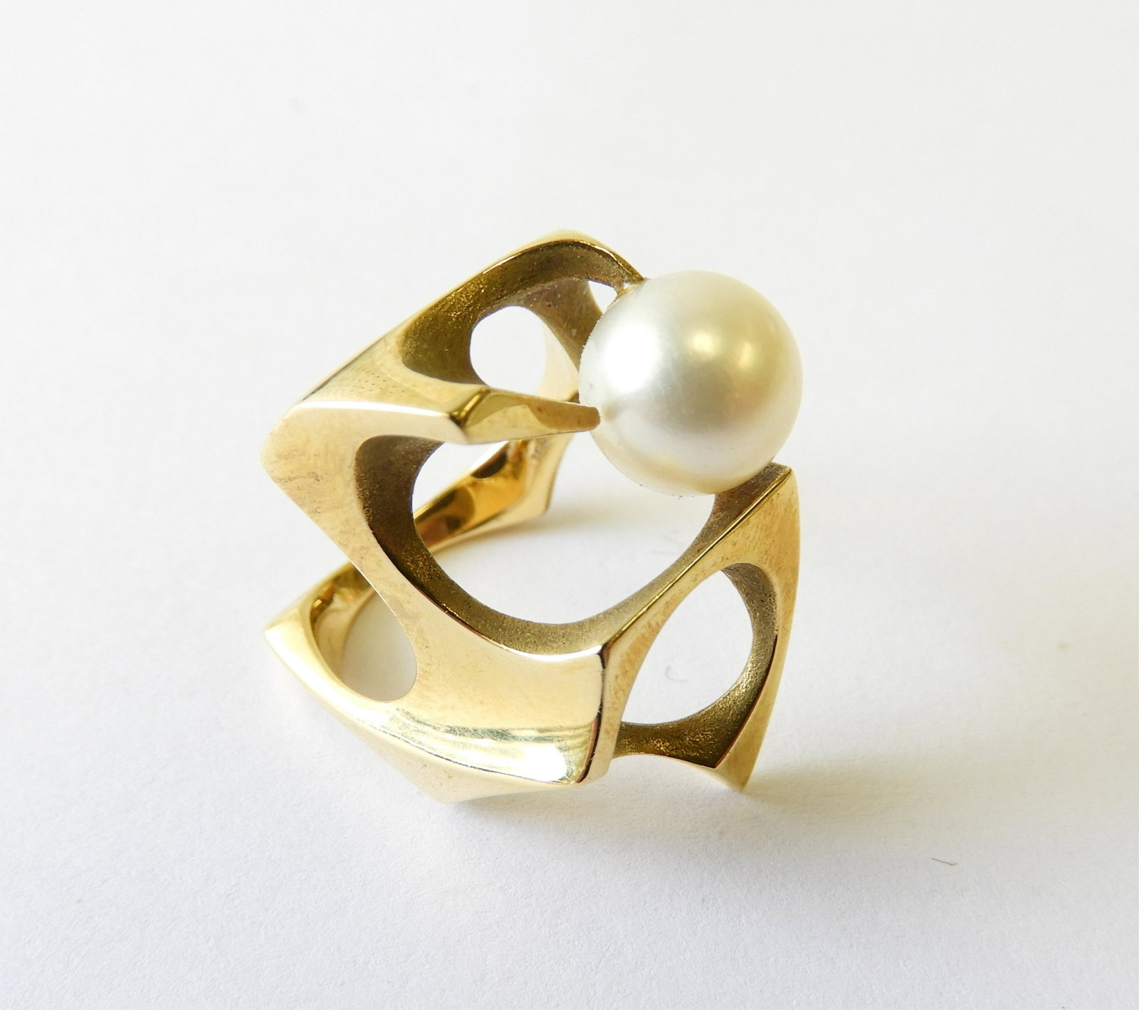 18K Yellow Gold & Pearl Burtalist Ring: Inside of shank stamped 18K DW. Pearl measures 9.5 mm in diameter. Gross weight of 15.5 grams. Size 7.5 Property from the estate of Rosalie Coe Weir