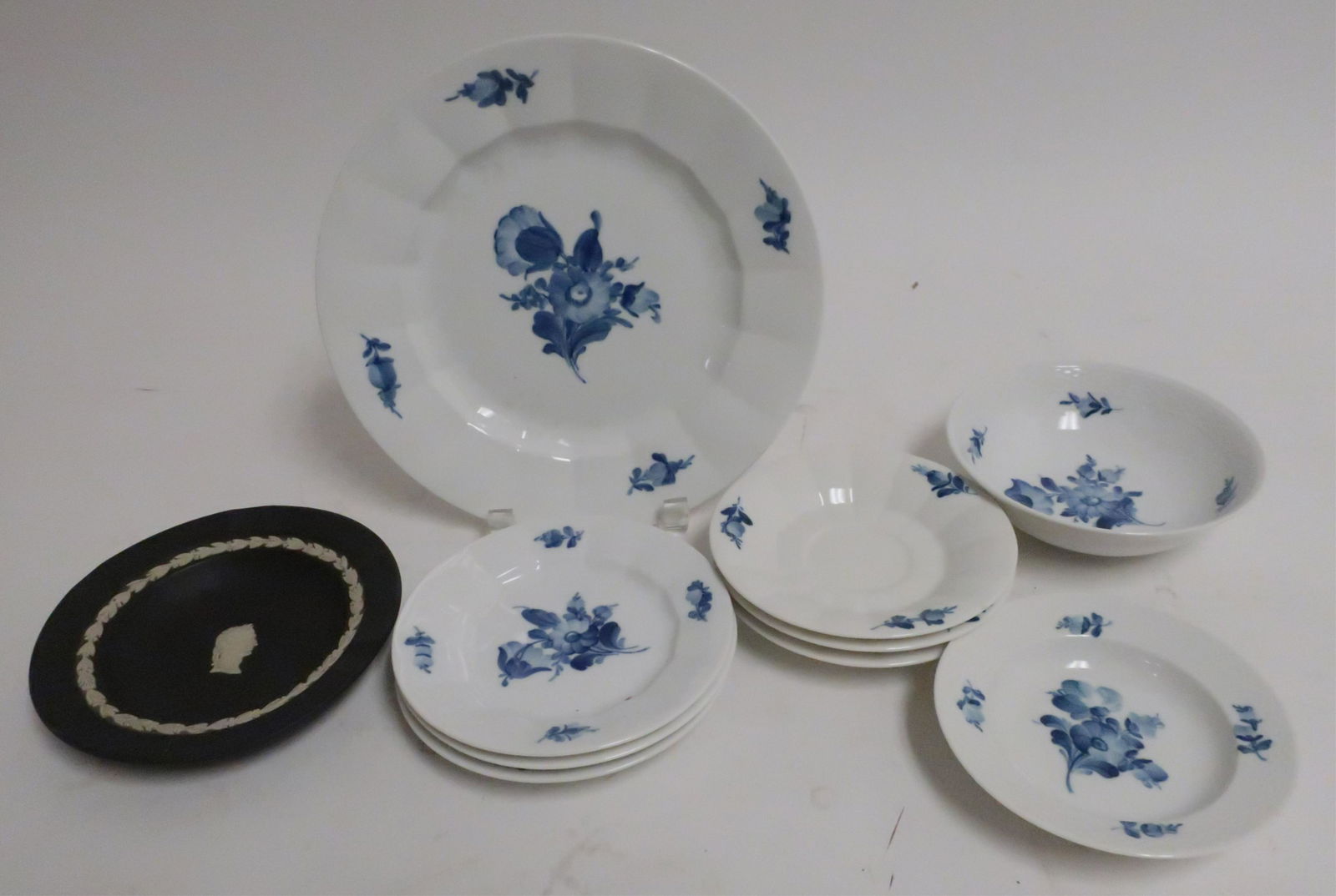 9 Copenhagen Dishes & Wedgwood Basalt Dish (1 of 3)