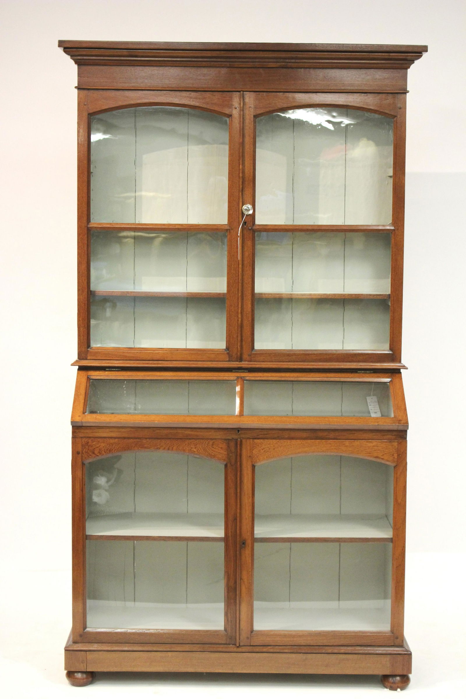 George III Oak Library Display Cabinet: 81.5 H x 46.5 W x 16 D Litchfield Auctions is honored to offer Selections from the Collection of Peter Tillou. Peter has enjoyed wide renown across the United States and Internationally over his seven