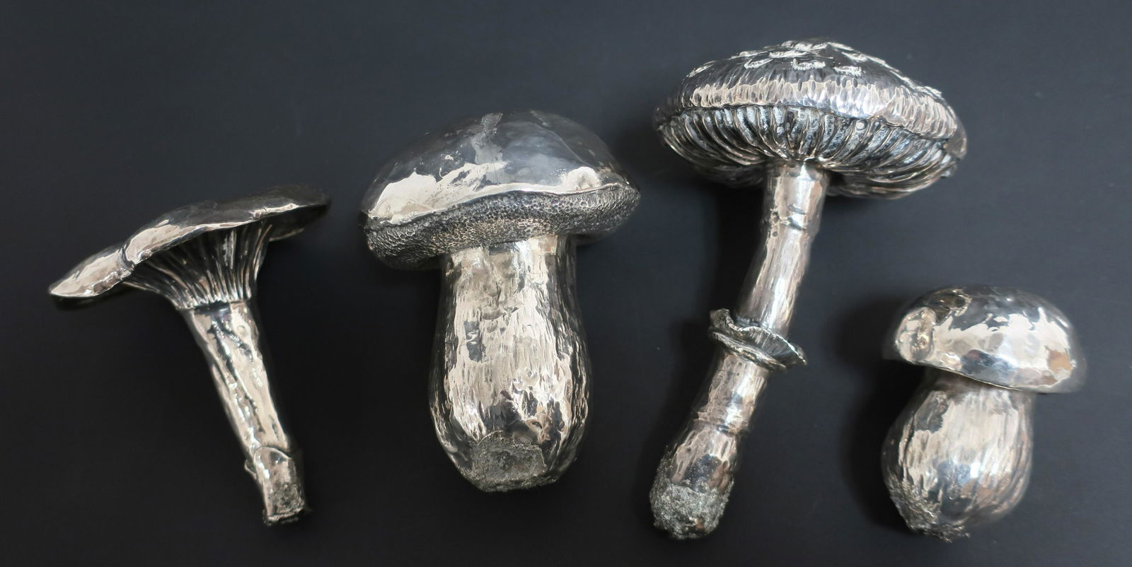 4 Buccellati Style Sterling Silver Table Ornaments (1 of 6)