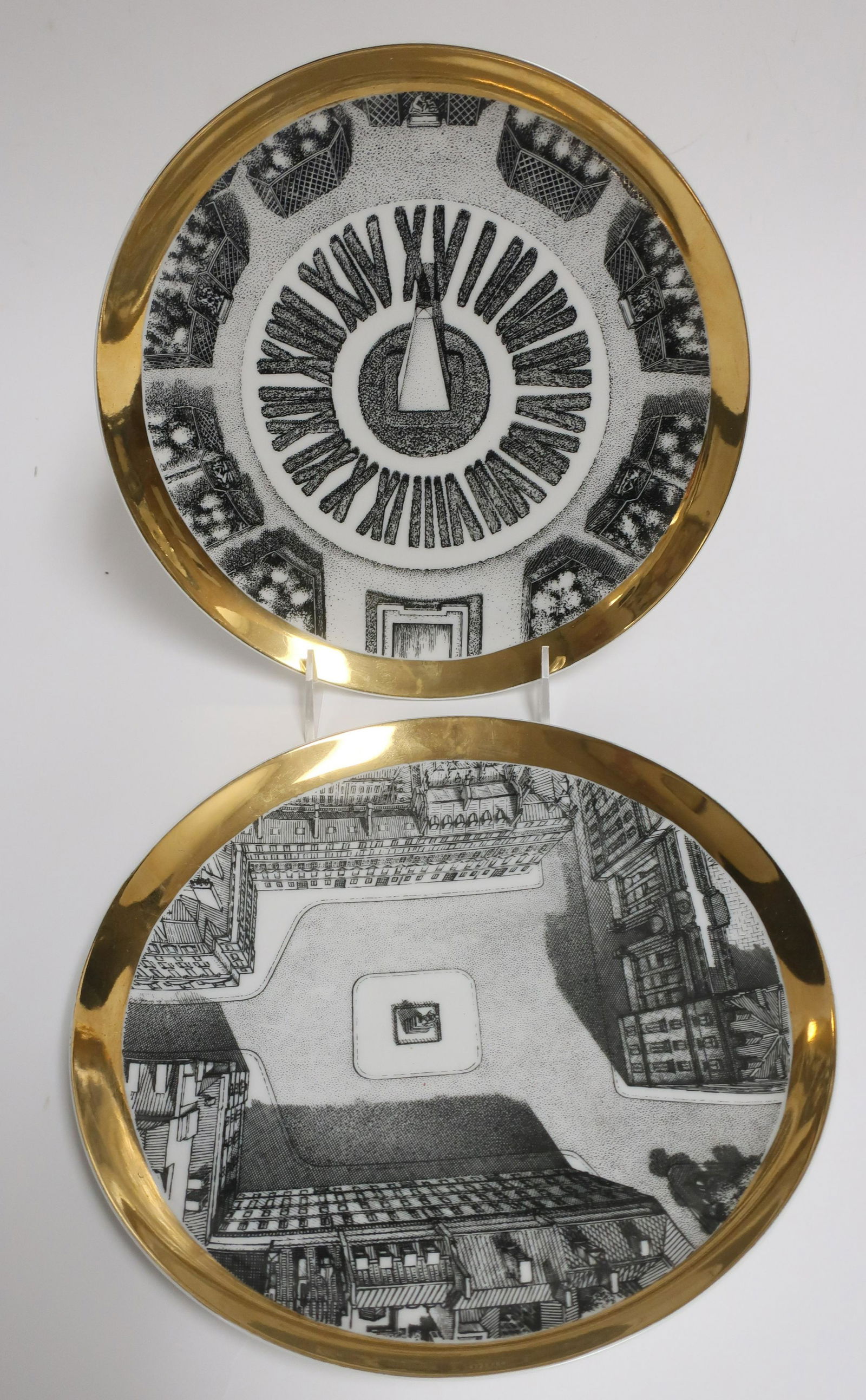 2 Fornasetti Arsberg Plates "Maison & Jardin" (1 of 5)