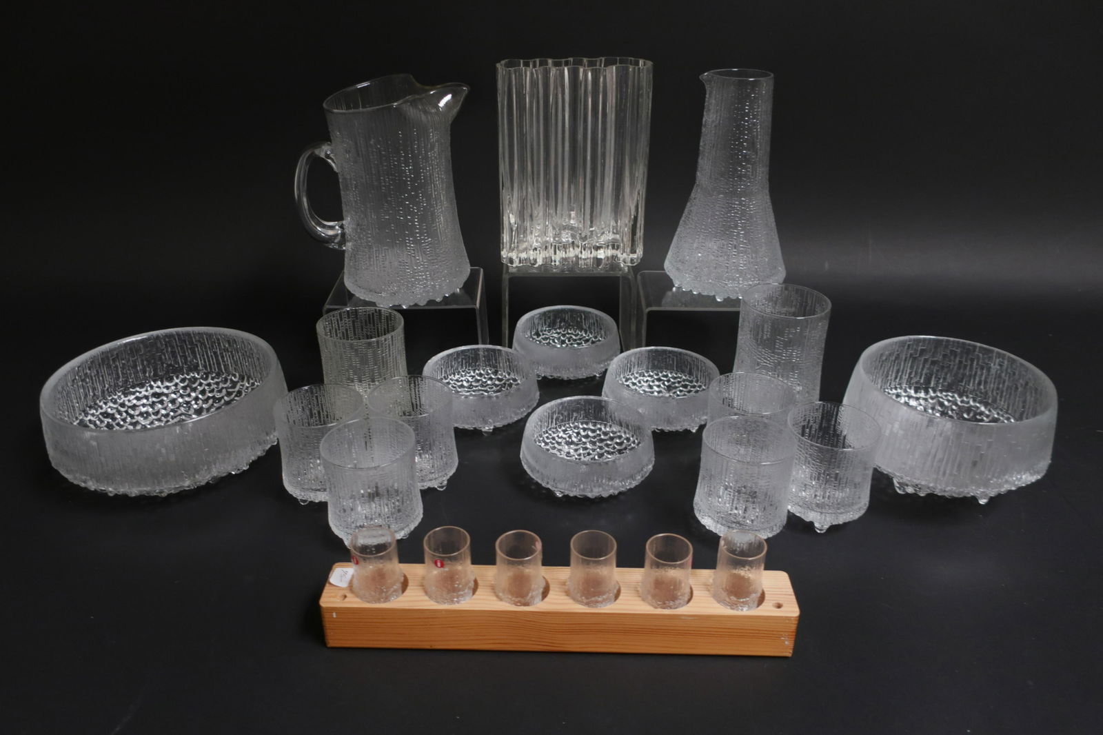 Iittala Ultima Thule Glass - Bowls, Tumblers etc (1 of 4)