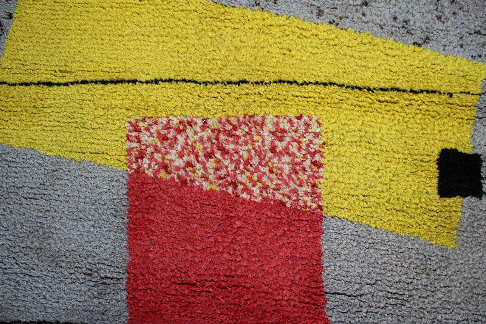 Mid Century Modernist Carpet (1 of 6)