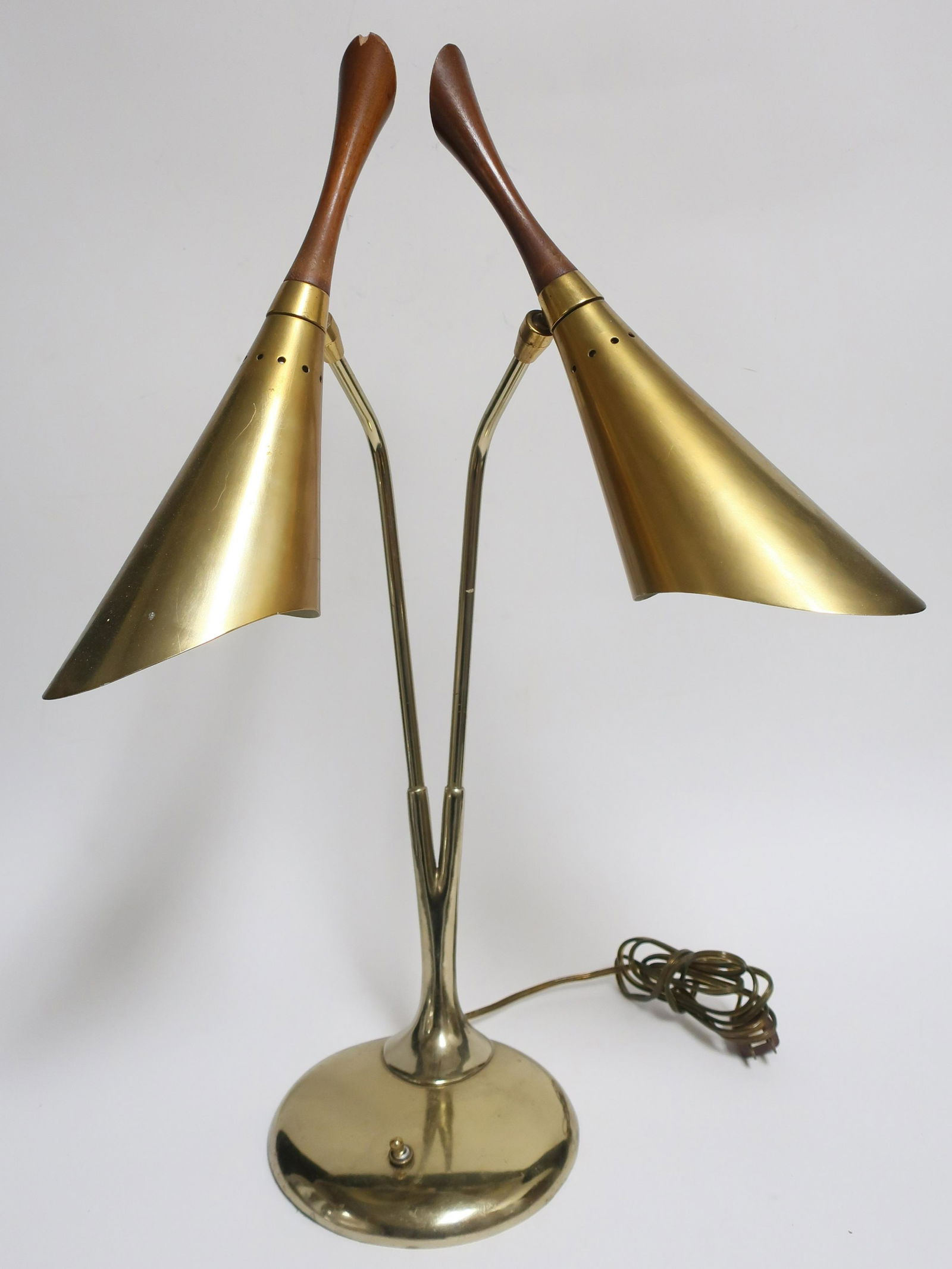 Mid Century Modern Laurel Desk Lamp (1 of 5)