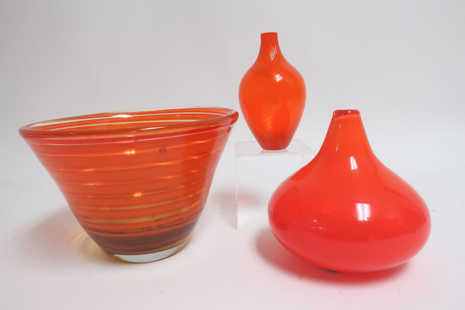 3 Modern Art Glass In Hot Oranges: Waterford, etc. (1 of 7)