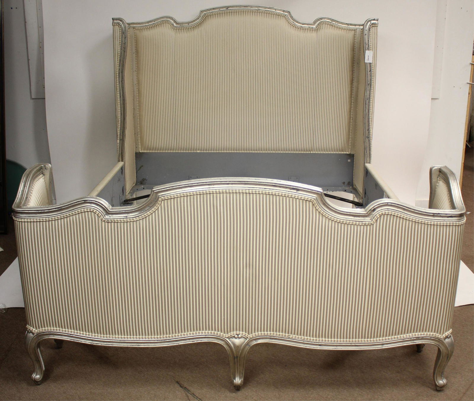 E.J. Victor Queen Size Louis XV Style Upholstered Bed (1 of 4)
