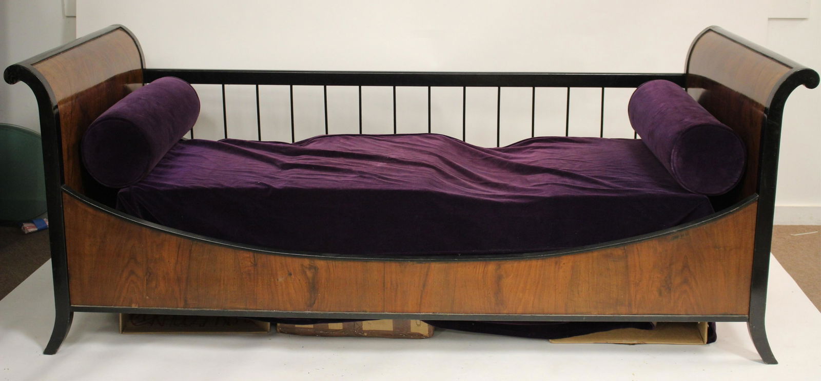 Art Deco Style Daybed, Made In Italy (1 of 5)