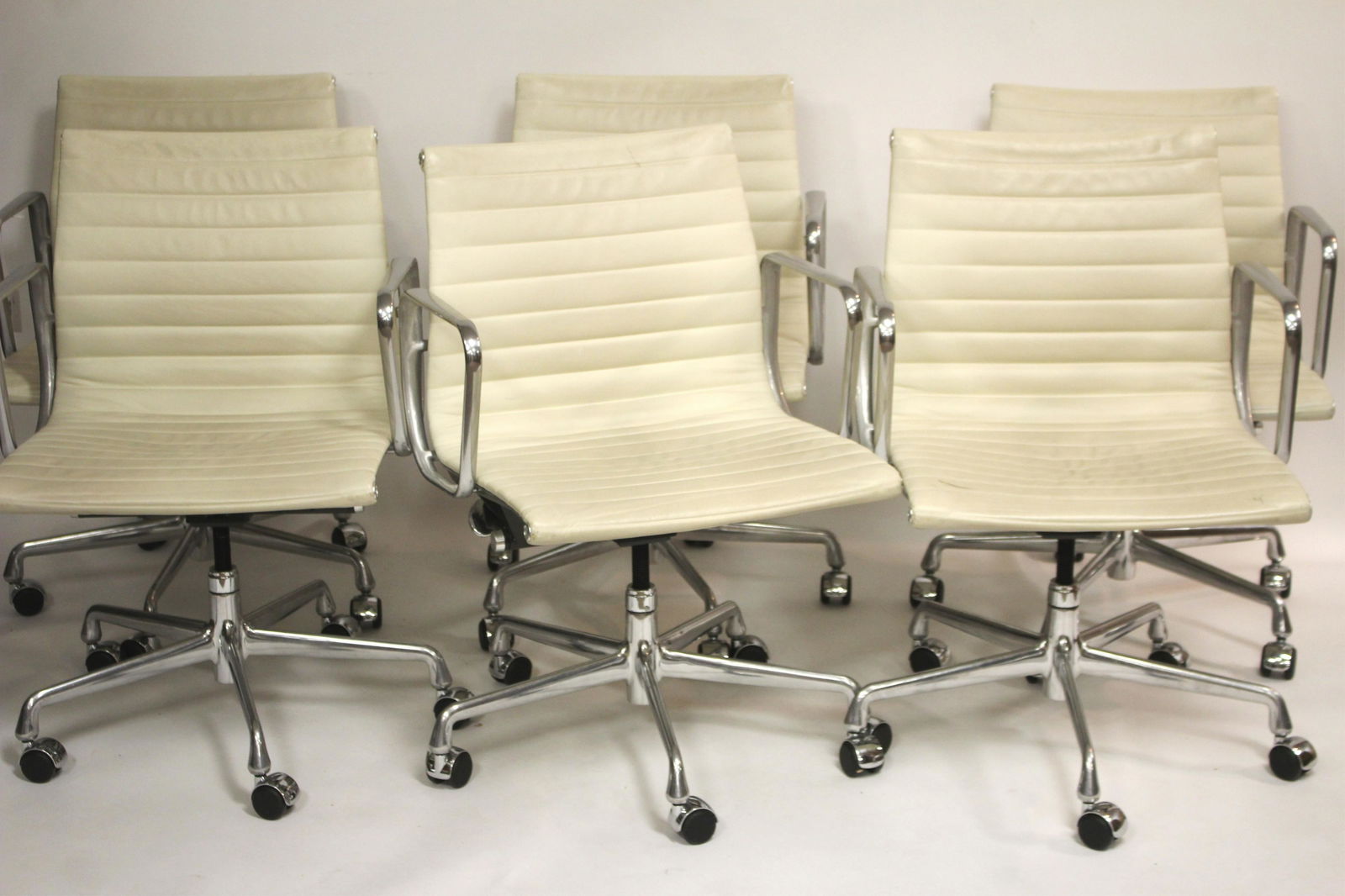 6 Eames for Herman Miller AG Office Chairs (1 of 11)