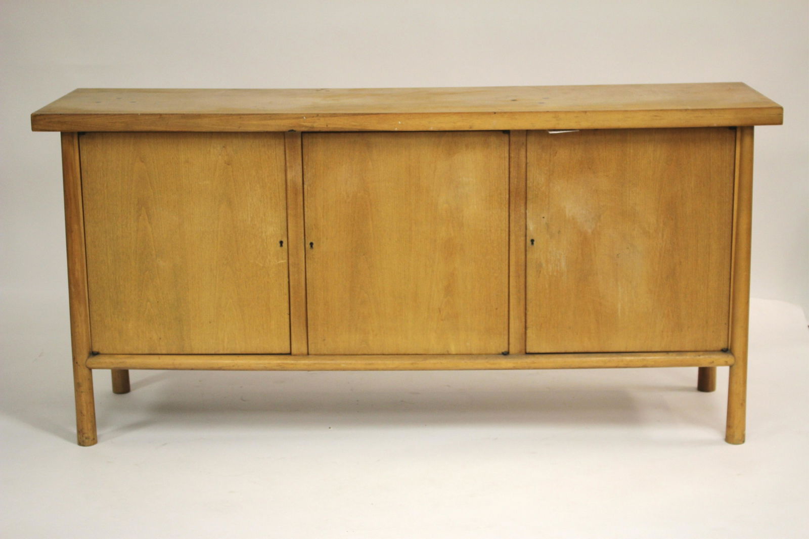 TH Robsjohn Gibbings for Widdicomb Sideboard (1 of 7)