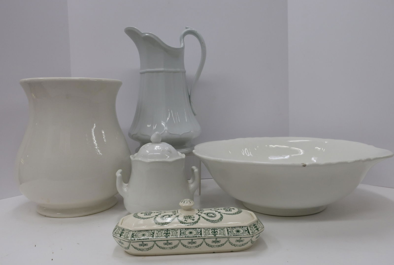 5 White Glazed Ceramic Serving Forms, Addition (1 of 3)