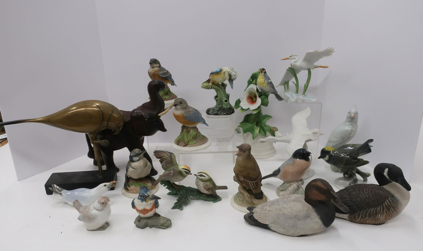 Collectible Porcelain Bird Figurines & Similars (1 of 1)