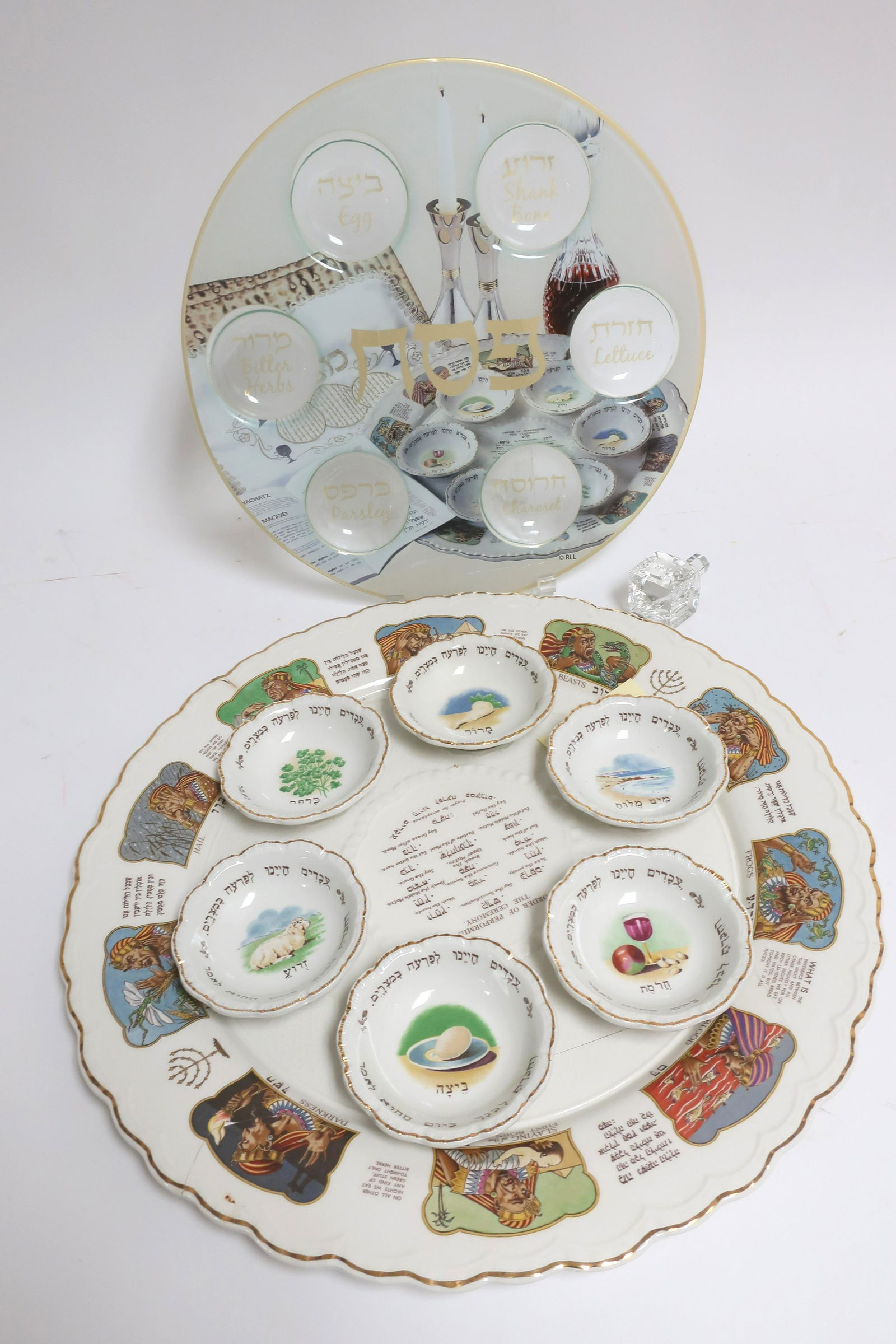 2 Seder Platters, Dreidel (1 of 3)