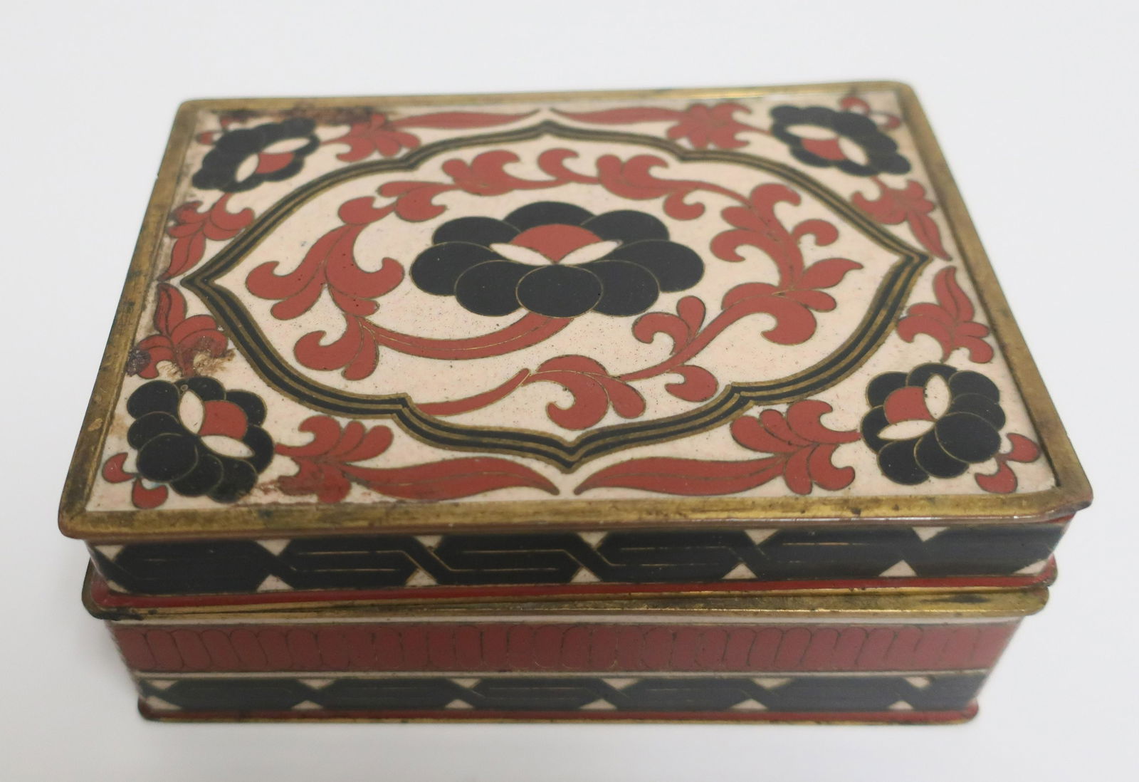 Asian Cloisonne Box (1 of 2)