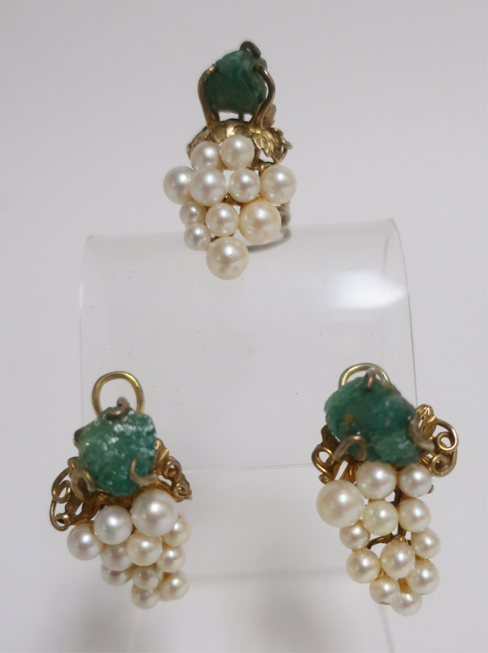 Emerald & Pearl "Grape" Jewelry Suite (1 of 2)