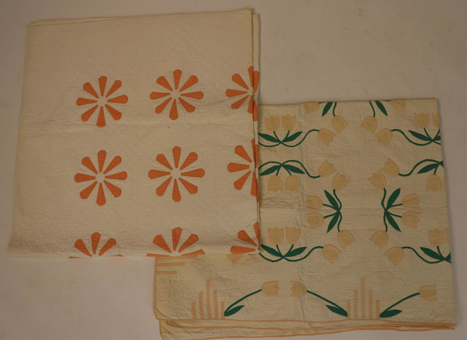 2 Quilts, Tulip and Dresden Plate Flower Quilt (1 of 4)