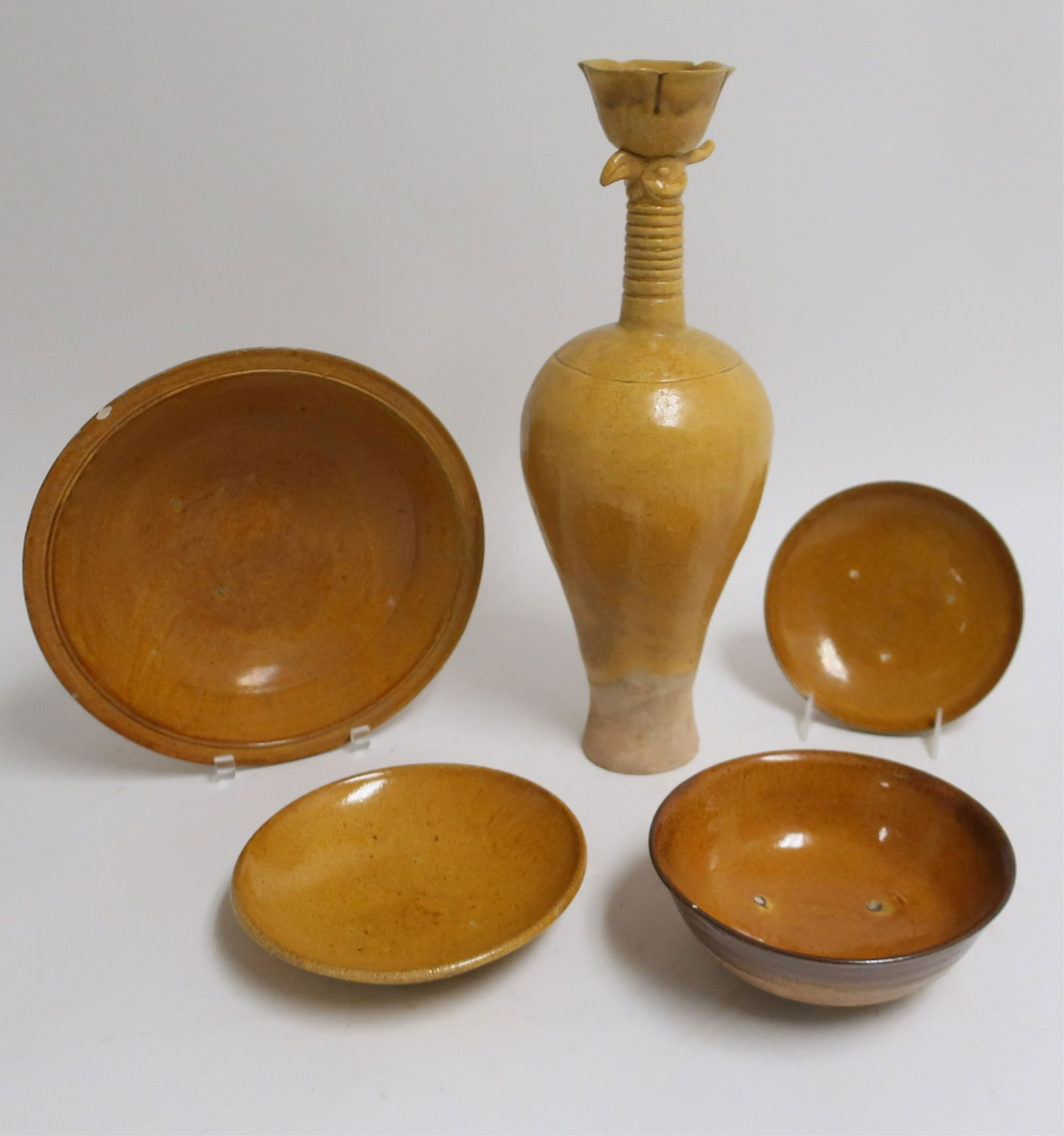 Liao Dynasty Amber Glazed Funerary Vase & Bowls (1 of 8)