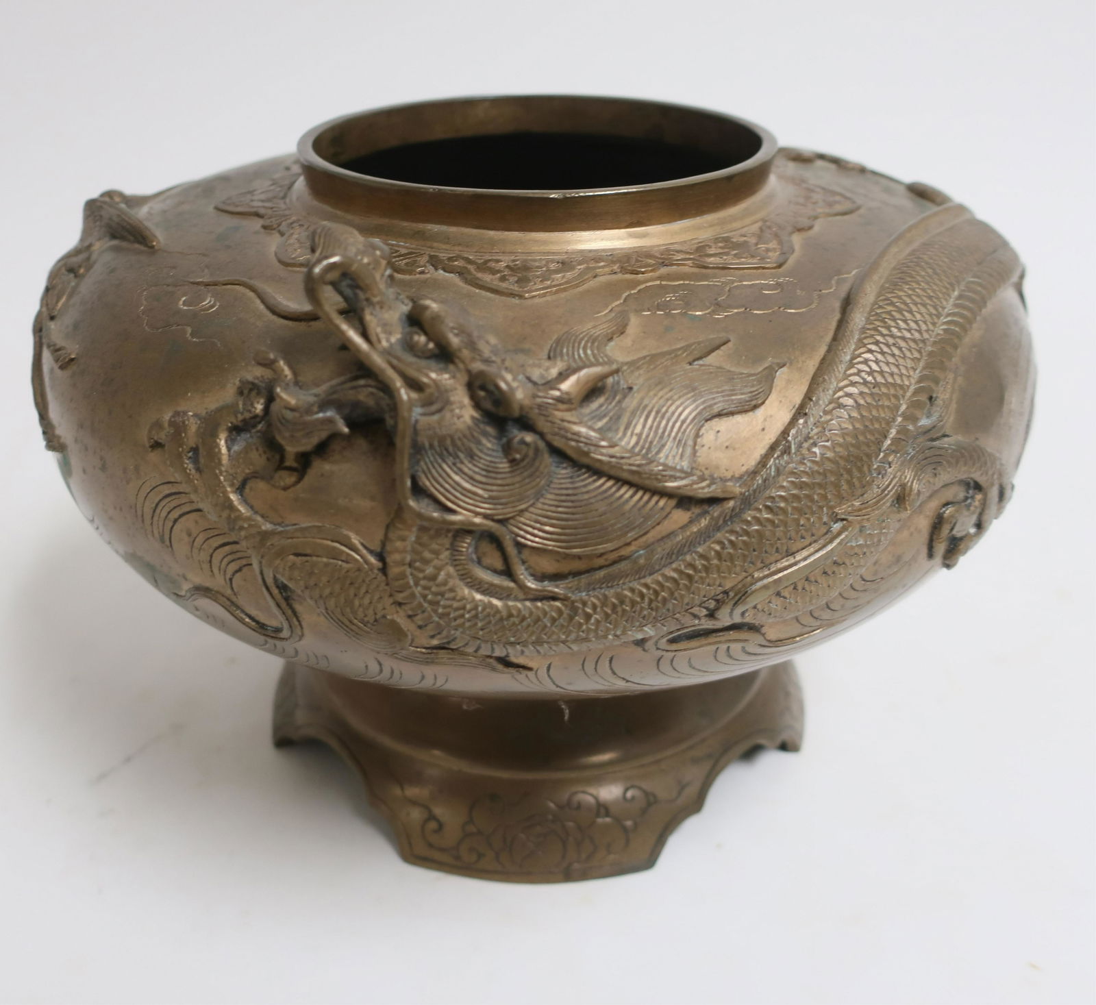 Japanese Bronze Dragon Pot (1 of 7)