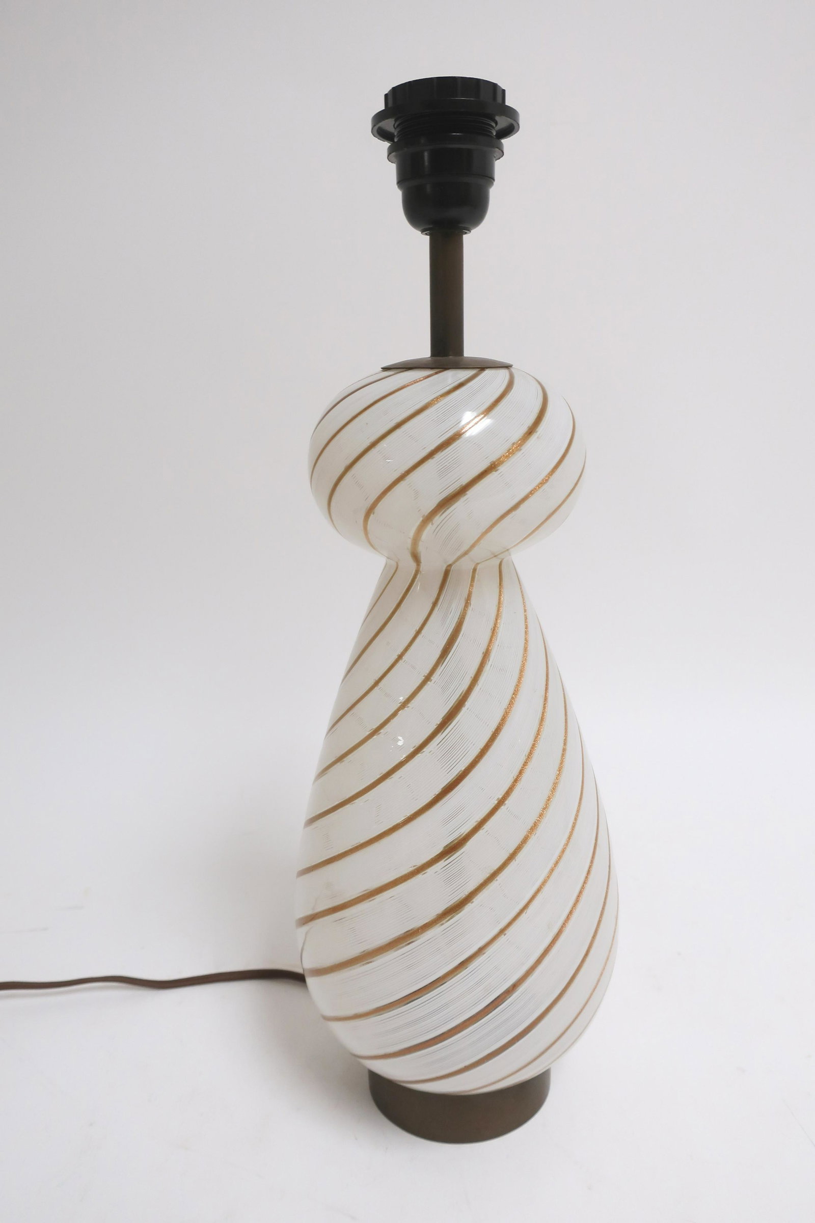 Dino Martens Barovier and Toso Glass Lamp: Dino Martens Barovier and Toso Glass Lamp (NJWA251)(MS) Dimensions: 18" H Property from the Estate of an Important New York Modernism Dealer.