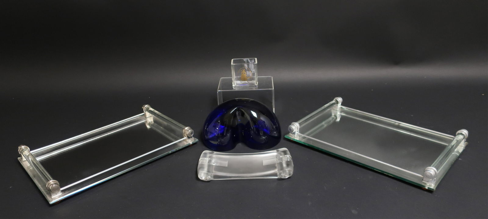 Pair Deco Mirrored Trays (1 of 7)