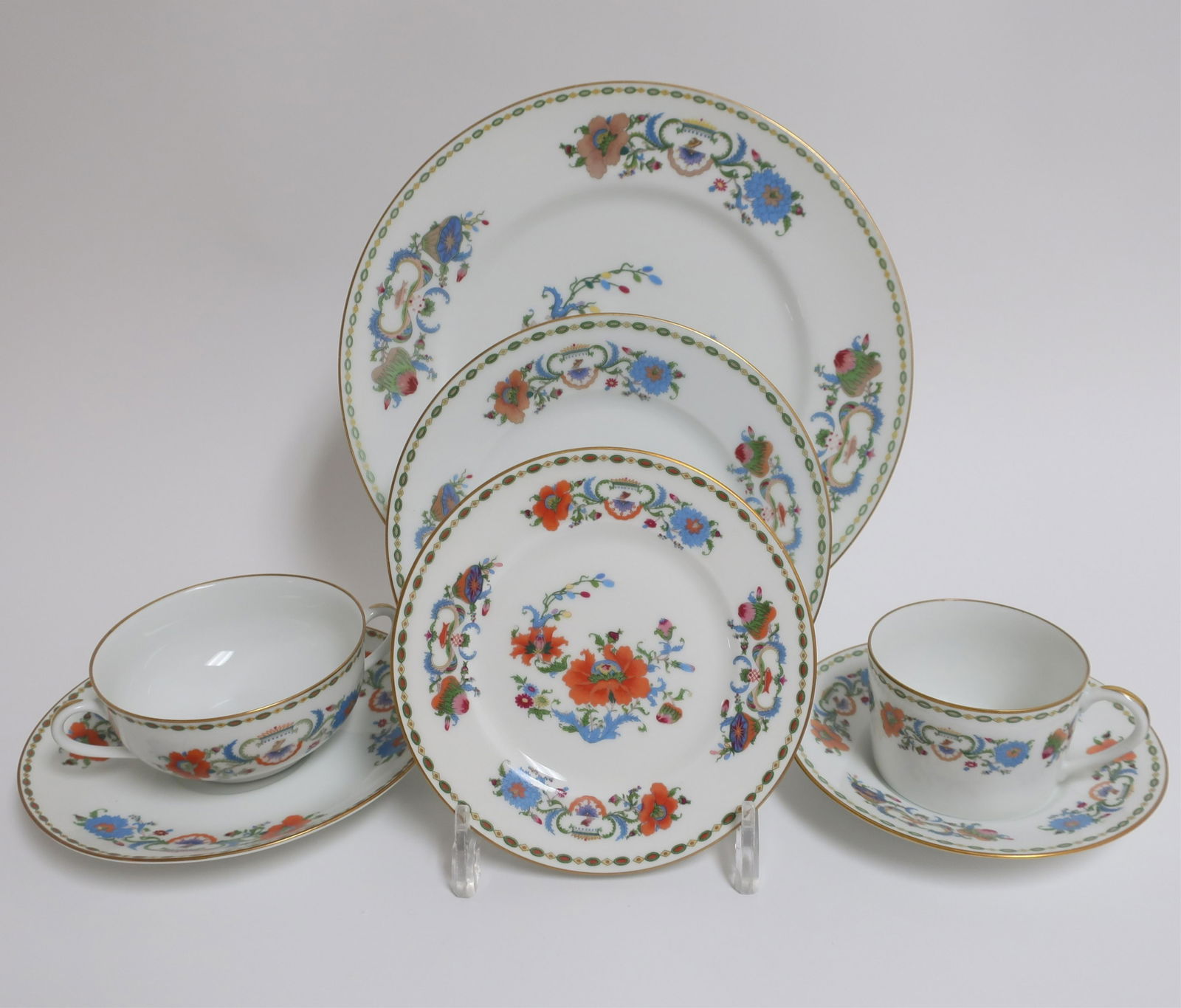 Limoges Ceralene A. Raynaud Dinner Service (1 of 5)