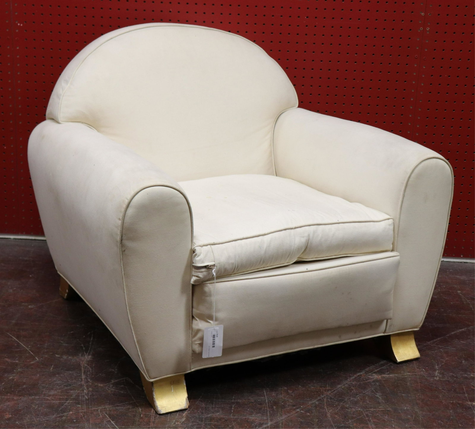 Art Deco Giltwood Bergere, Circa 1925: Art Deco Giltwood Bergere, Circa 1925, upholstered in white muslin (NJWA310)(MS) Dimensions: 27 3/4" H x 53 1/2" W x 36" D Property from the Estate of an Important New York Modernism Dealer.