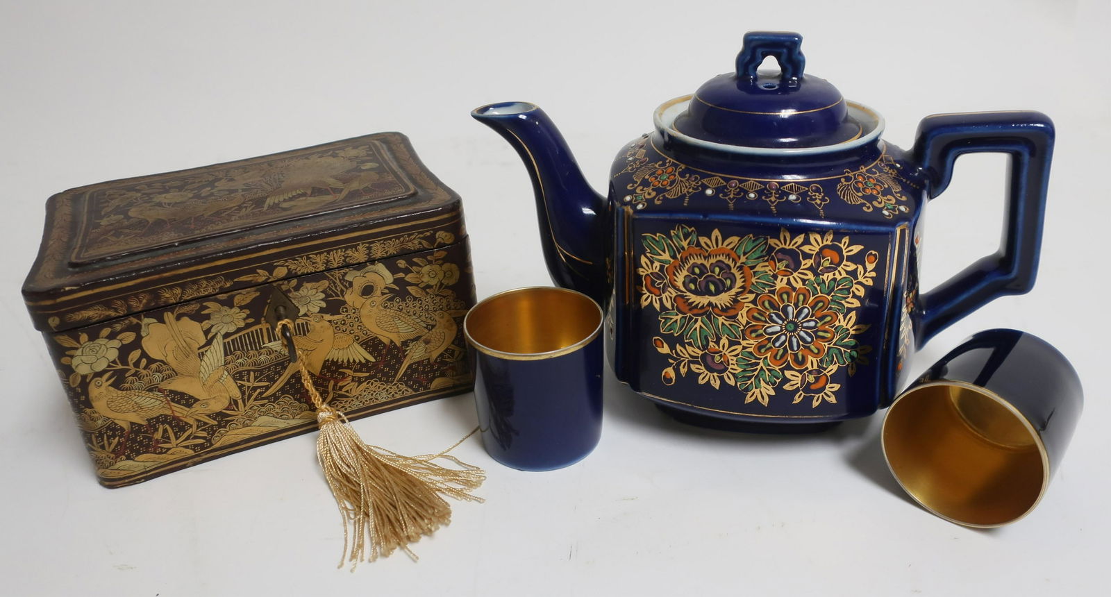 Japanese Teapot, Lacquerware Box, Limoges Cups (1 of 3)