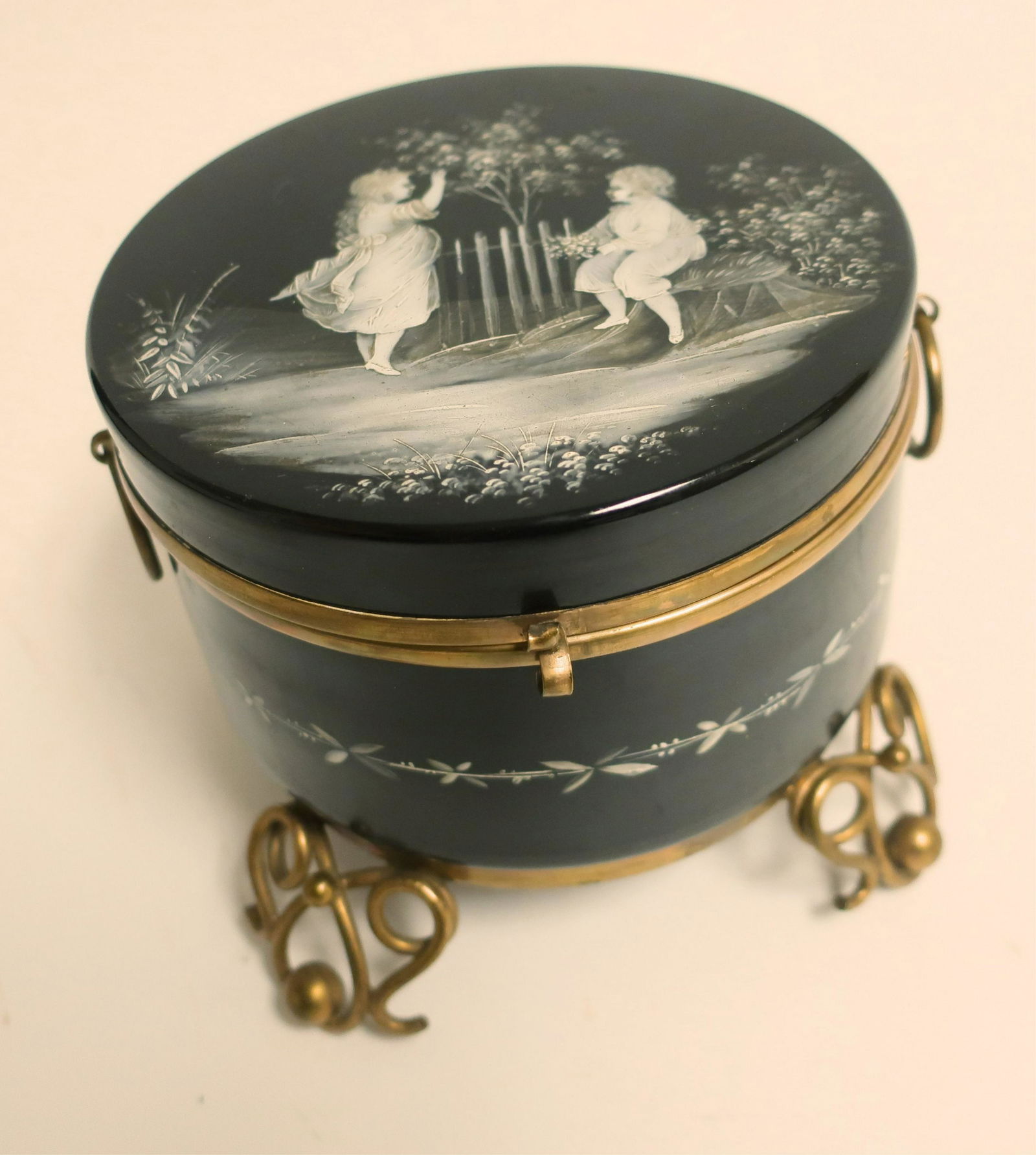 Mary Gregory Style Glass Box (1 of 2)