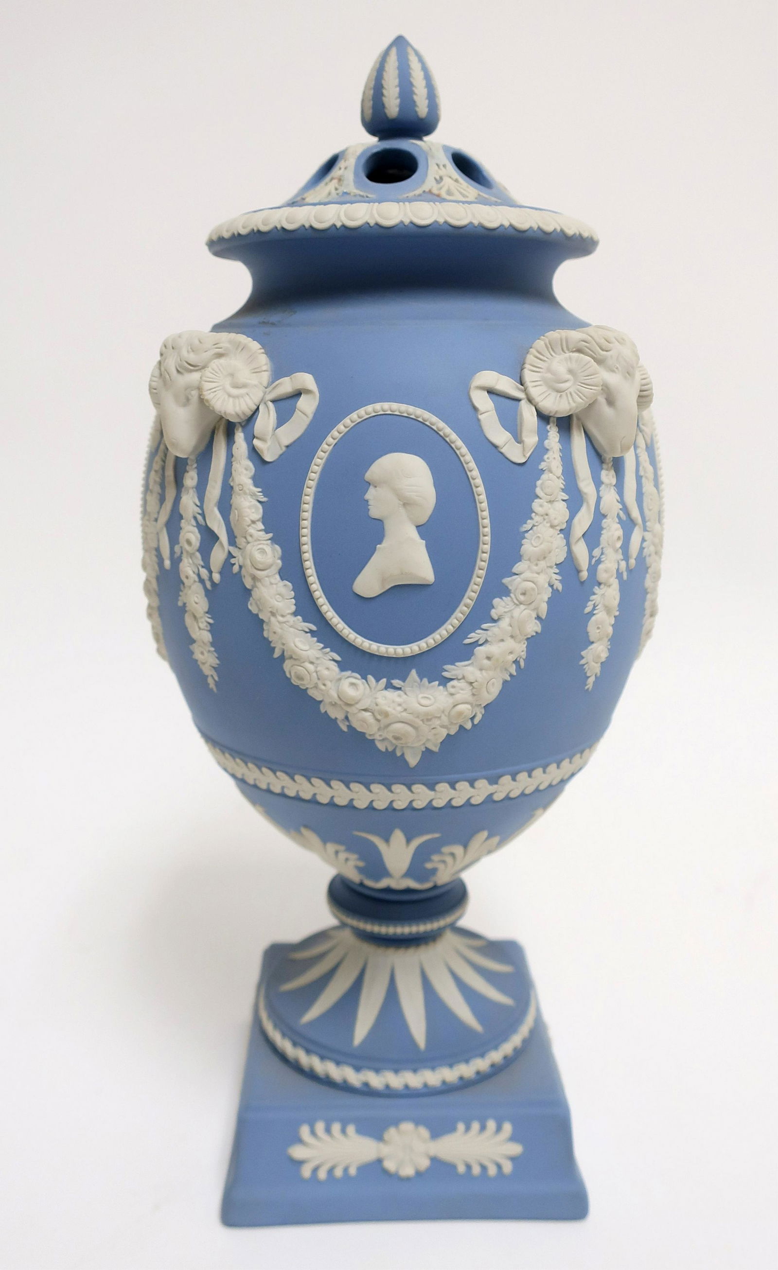 Wedgwood Blue Jasperware Vase, Frank Brookes (1 of 4)
