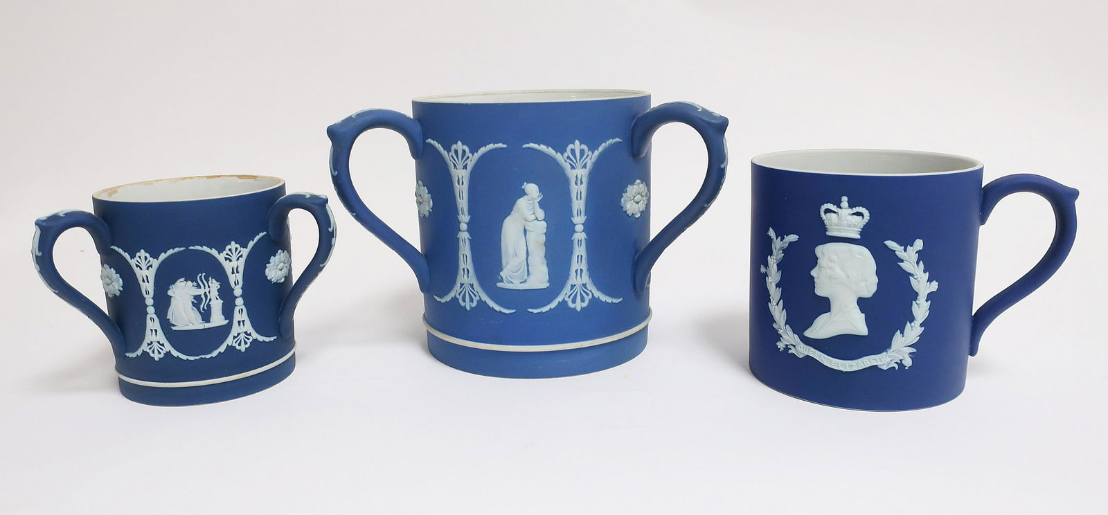 3 Loving Cups, Wedgwood Dark Blue Jasper Dip (1 of 5)