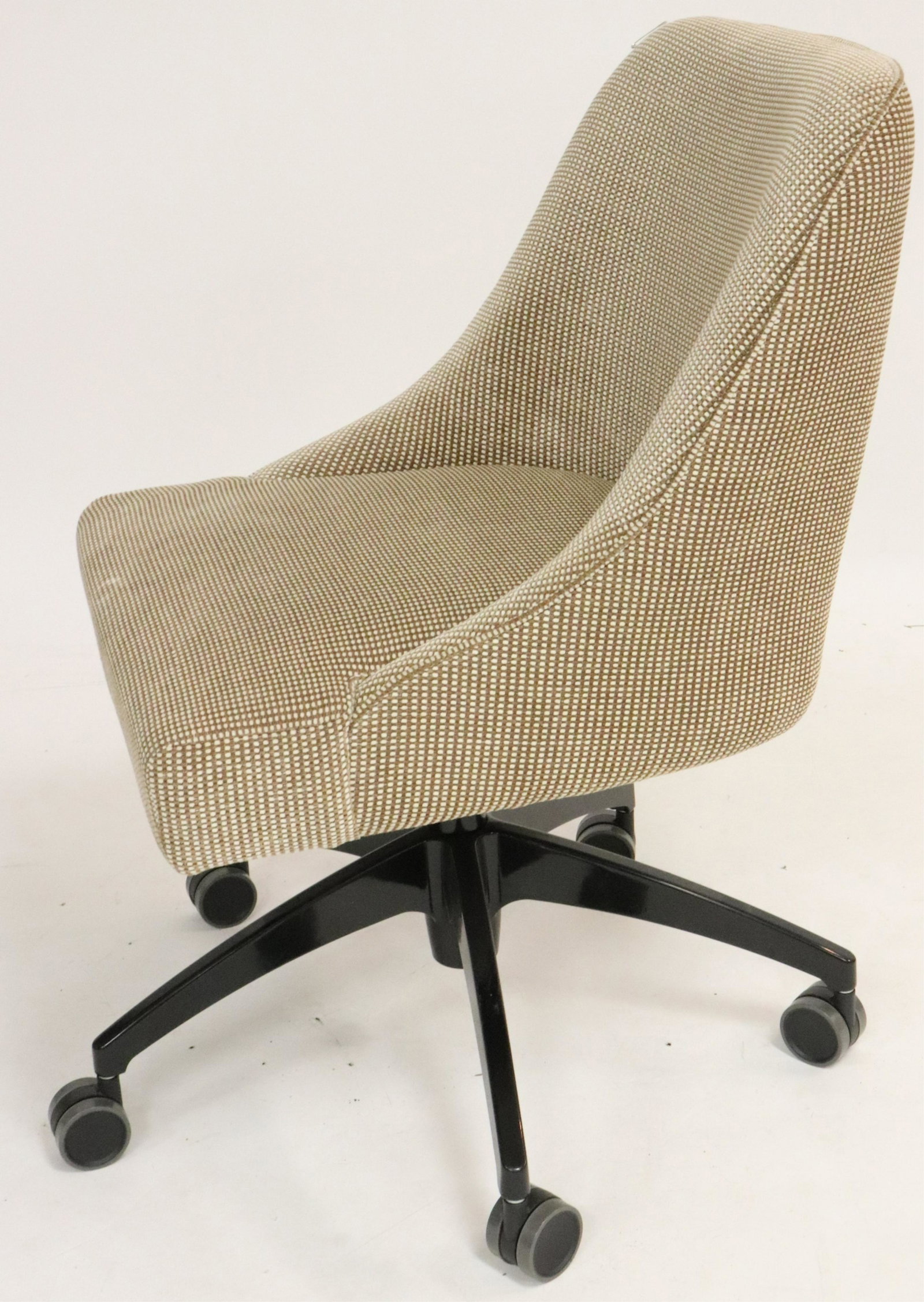 Dom Edizioni Vicky Office Chair: Dimensions: 33.5 h by 22 w by 21 d (EBAZ5707)()