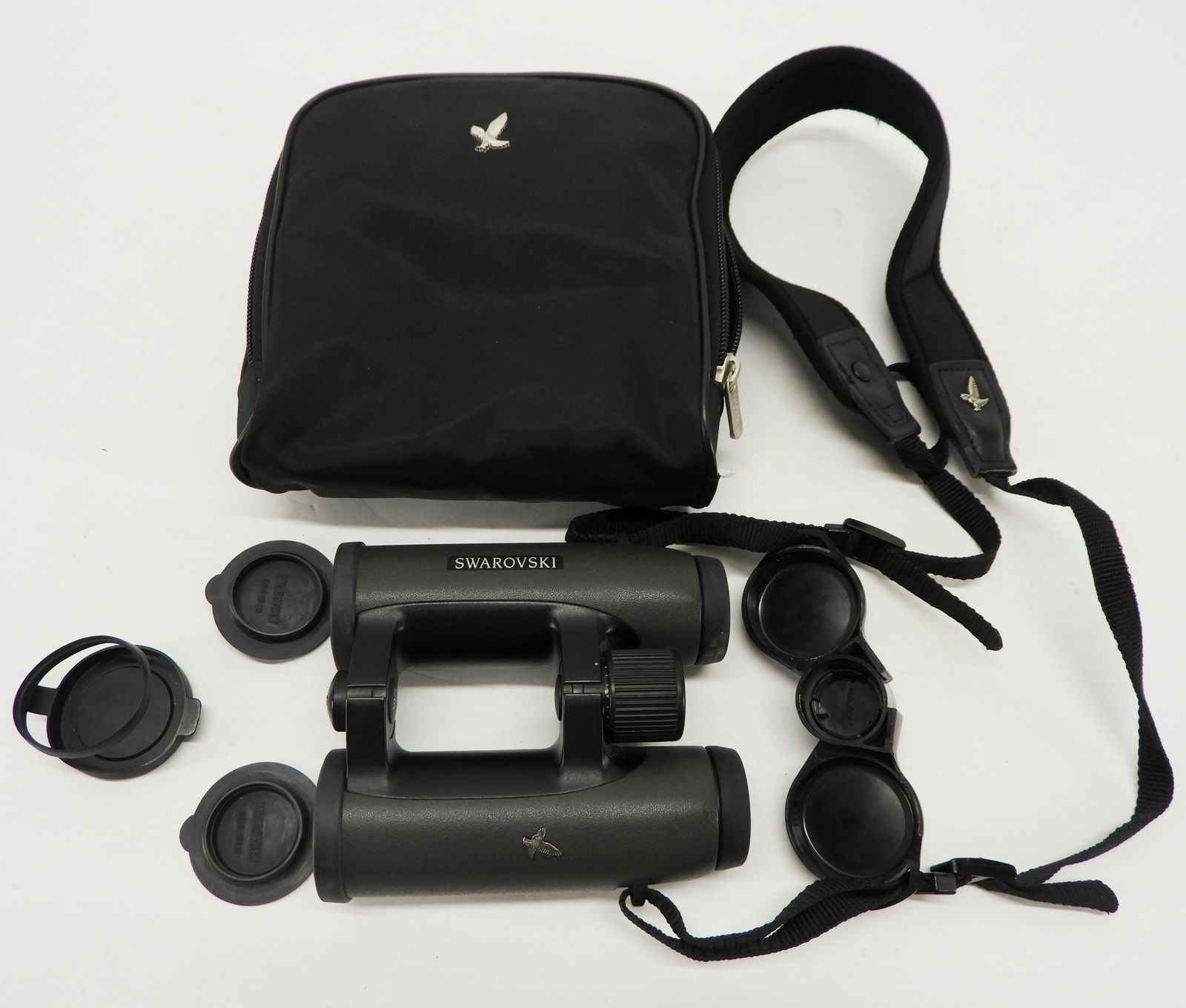 Pair Swarovski Binoculars 8x32 (1 of 1)