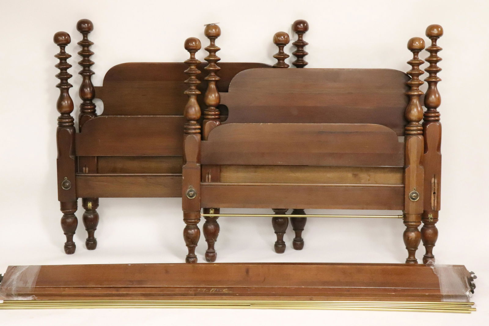 Pr Late Federal Style Turned Cherry Beds by Willet (1 of 5)