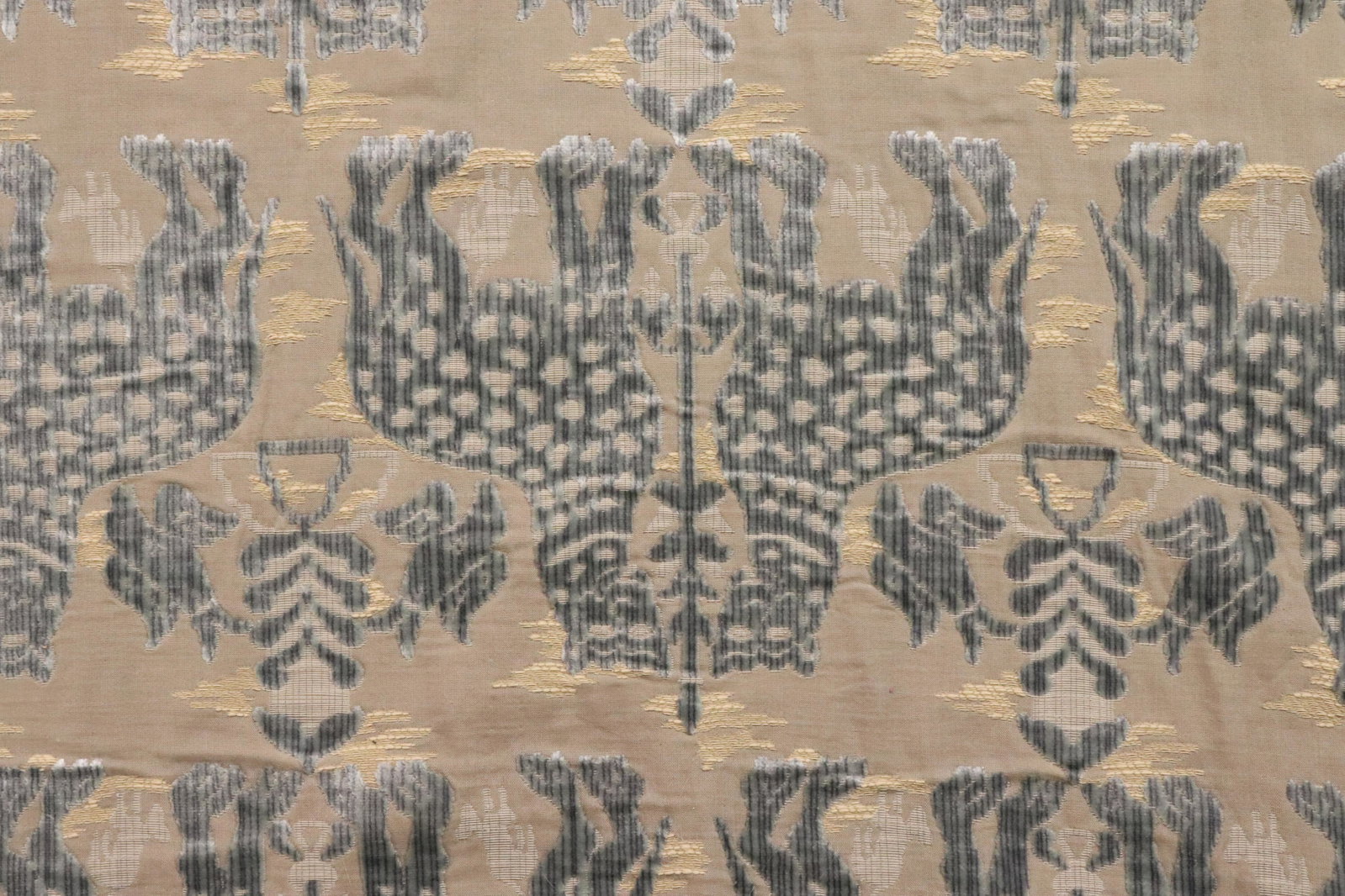 Bolt of Silk Cut Velvet: Bolt of Silk Cut Velvet 'Cheetah & Bird" Upholstery Fabric, 8 yards Dimensions: 51" W (EBAZ621)(MS)